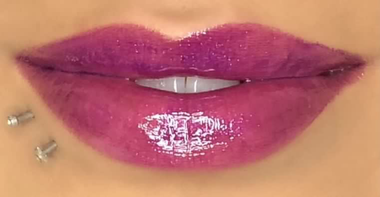 Purple sparkling Gloss